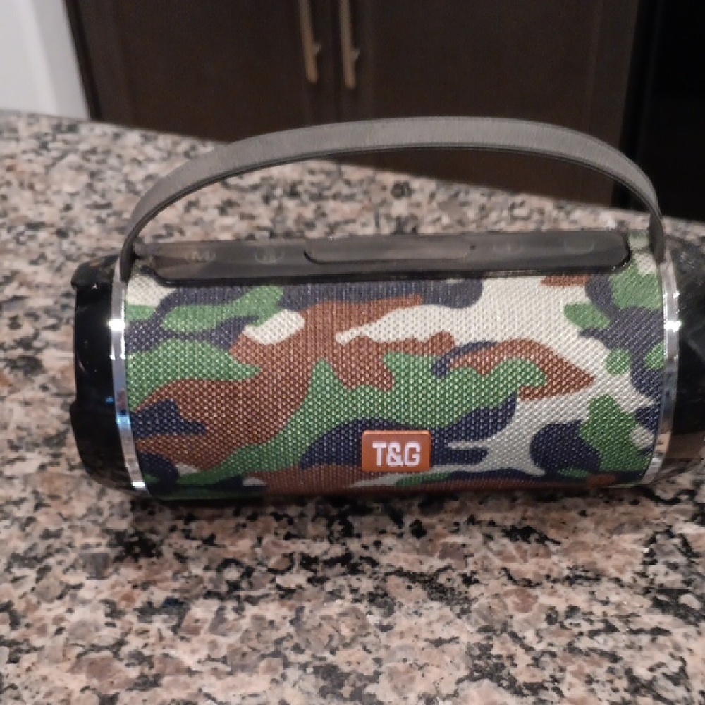 T&G Camouflage Portable Bluetooth Speaker in Green & Brown